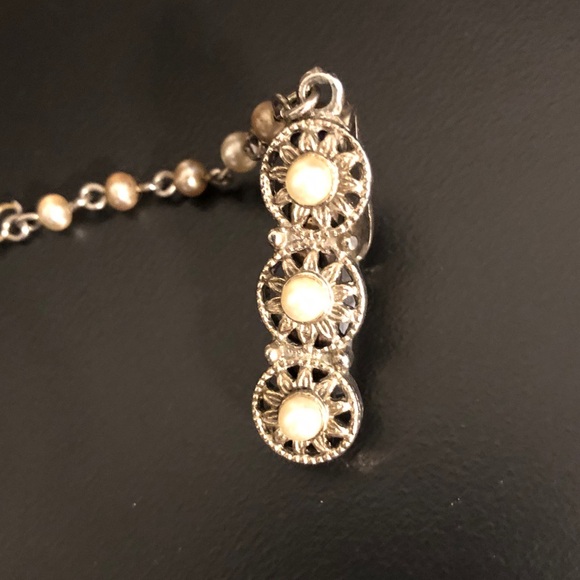 Estate Vintage Silver Sweater Clip With Pearl Accents - Picture 2 of 6